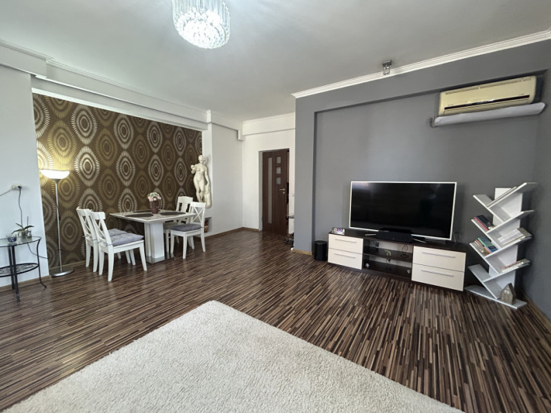 Apartament spatios cu 3 camere, Cartierul Latin, Parcare, Pet friendly