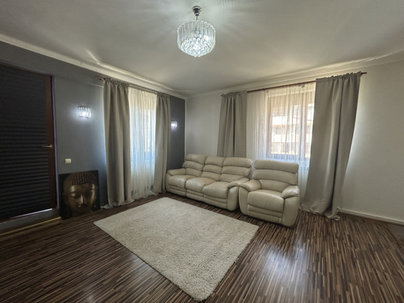 Apartament spatios cu 3 camere, Cartierul Latin, Parcare, Pet friendly
