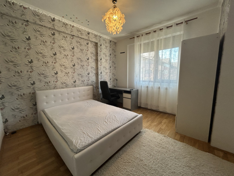 Apartament spatios cu 3 camere, Cartierul Latin, Parcare, Pet friendly