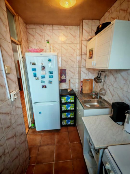 Vanzare garsoniera in zona Metrou Costin Georgian