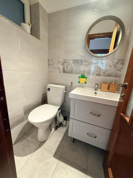 3 camere de inchiriat | Decomandat | Luminos | 2 băi | Vitan