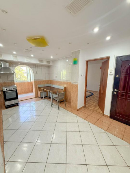 3 camere de vânzare | Rahova | 3/4 | Bloc anvelopat | Zonă liniștită Comision 0%